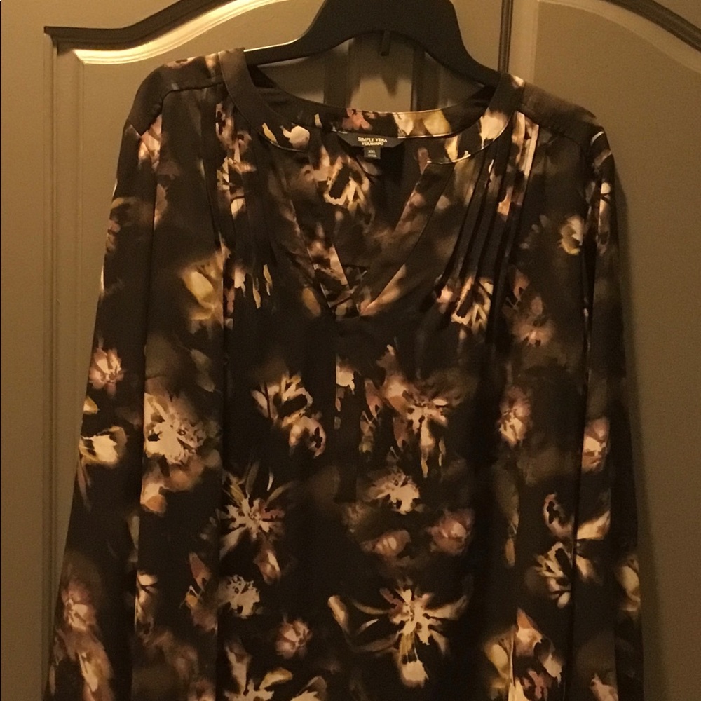 Simply Vera Multi colored V-neck Blouse